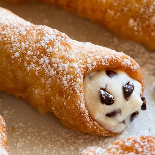 Cannoli Filling.